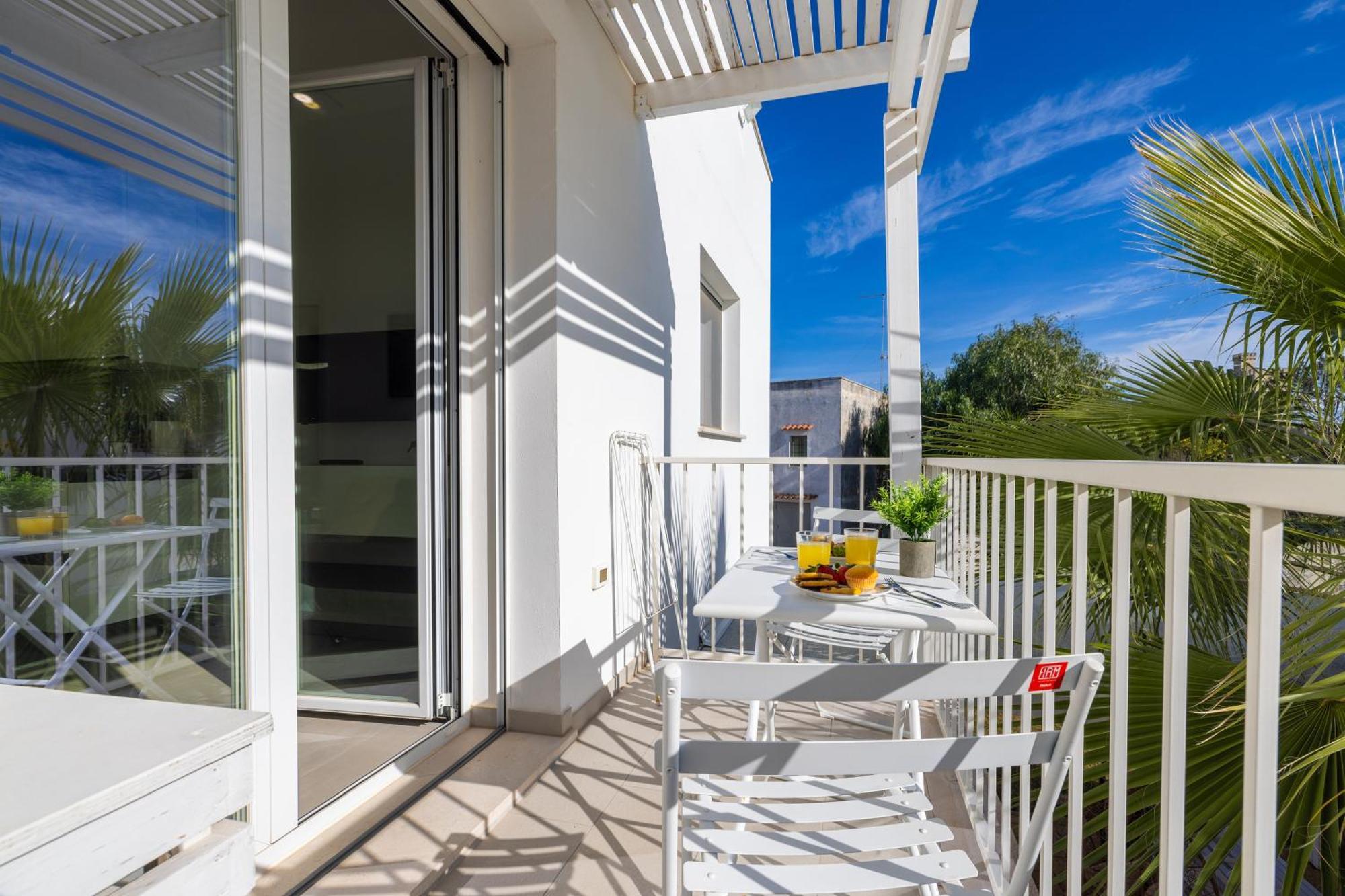 Tramonti Incredibili In Piscina - Apartment8 Con Ac Wifi In Residence Santa Maria al Bagno Exterior photo